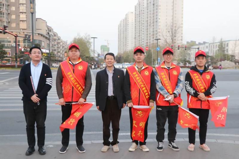 智博新聞丨智博集團交通路口執(zhí)勤志愿服務(wù)活動